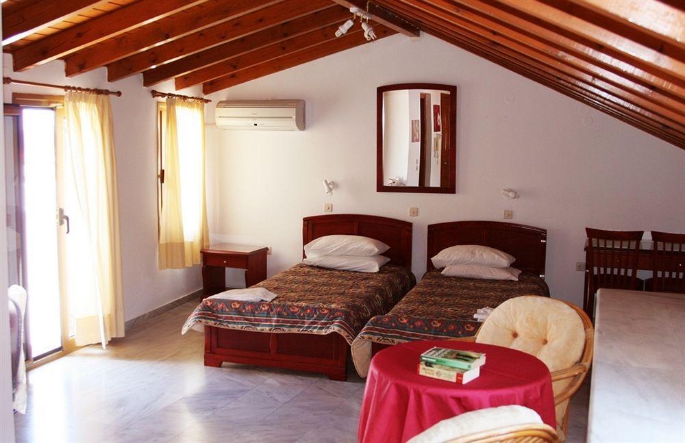Poseidon Kokkari Hotel エクステリア 写真